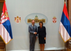 13. септембар 2016. Председница Народне скупштине Маја Гојковић и државни министар за Европу у Савезном министарству спољних послова СР Немачке Михаел Рот
